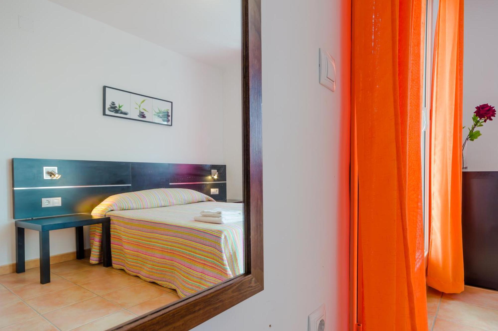 Apartamentos Mas Conil Conil De La Frontera Quarto foto